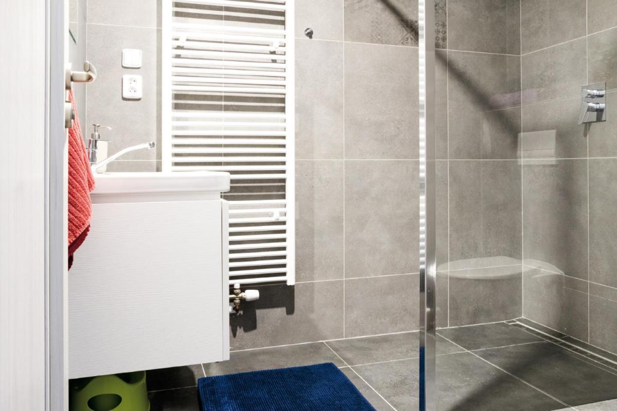 Penzion Valentino Bedřichov エクステリア 写真